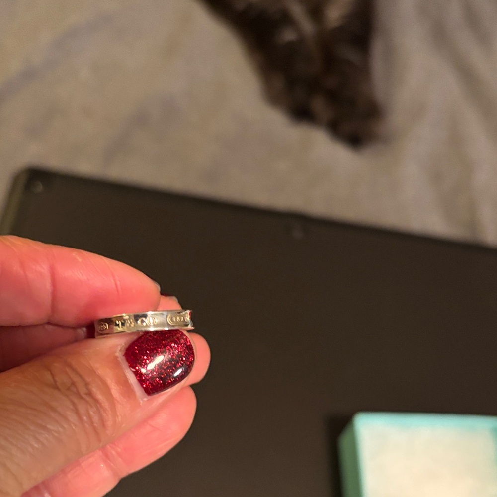 J33 TIFFANY AND CO SIZE 5 Silver Ring with Engraved Design